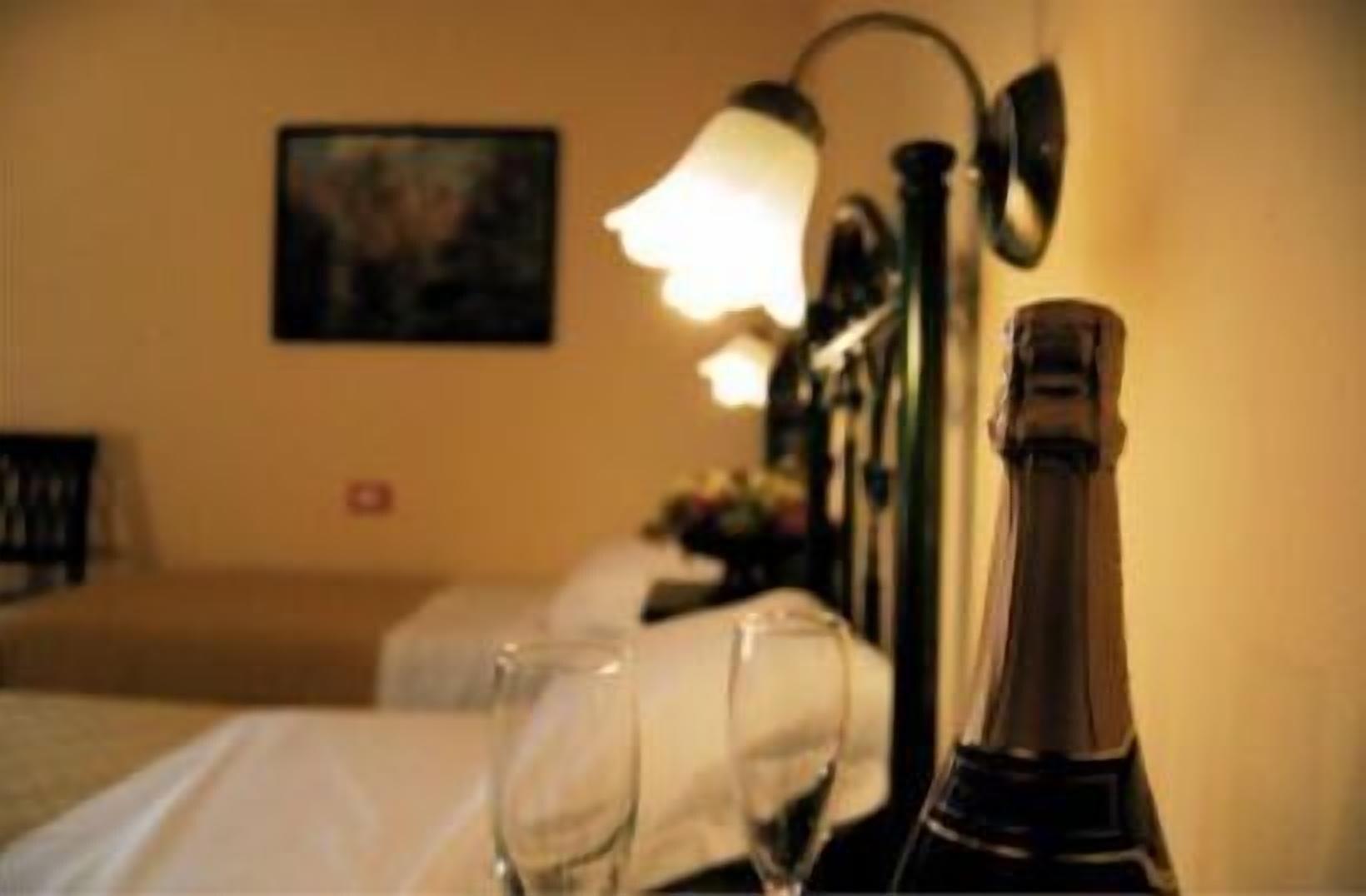 Hotel Columbia Палермо Екстер'єр фото